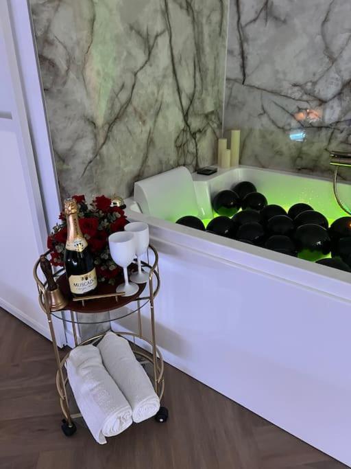 Les Chambres D Excellence Spa แซ็ต ภายนอก รูปภาพ